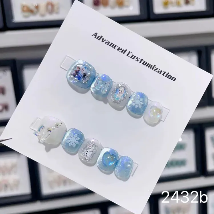 小朋友穿戴甲手工3-12岁小女孩美甲短款穿戴式可爱立体新年25新款