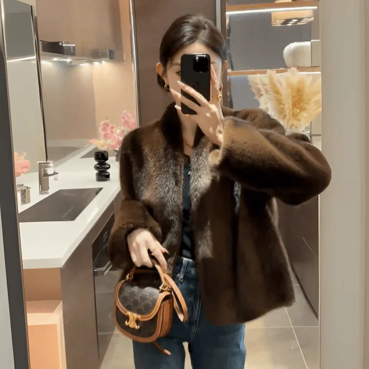 短外套保暖暗门襟短款女装女士百搭时尚圆领设计师冬季大衣