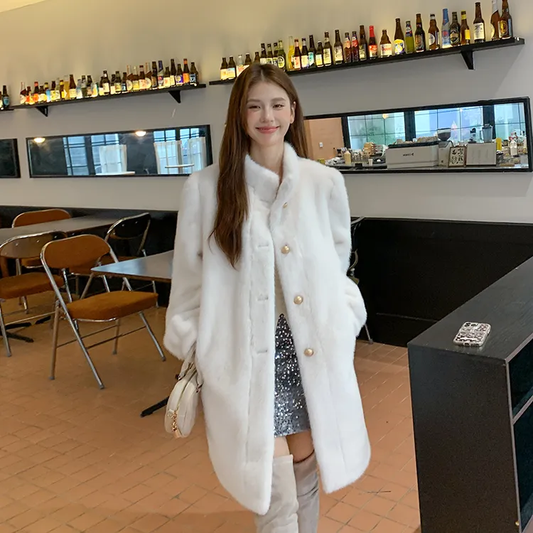 新款复古加厚保暖中长款皮毛一体大衣环保毛绒年轻时尚贵妇战袍