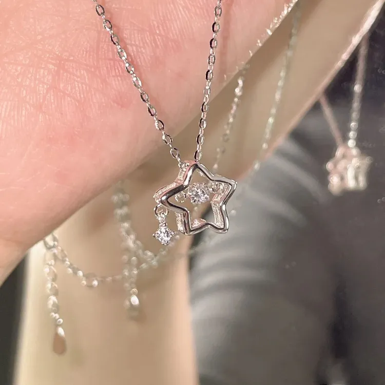 跳动幸运星星项链女2023年网红款爆款ins轻奢小众设计高级感锁骨