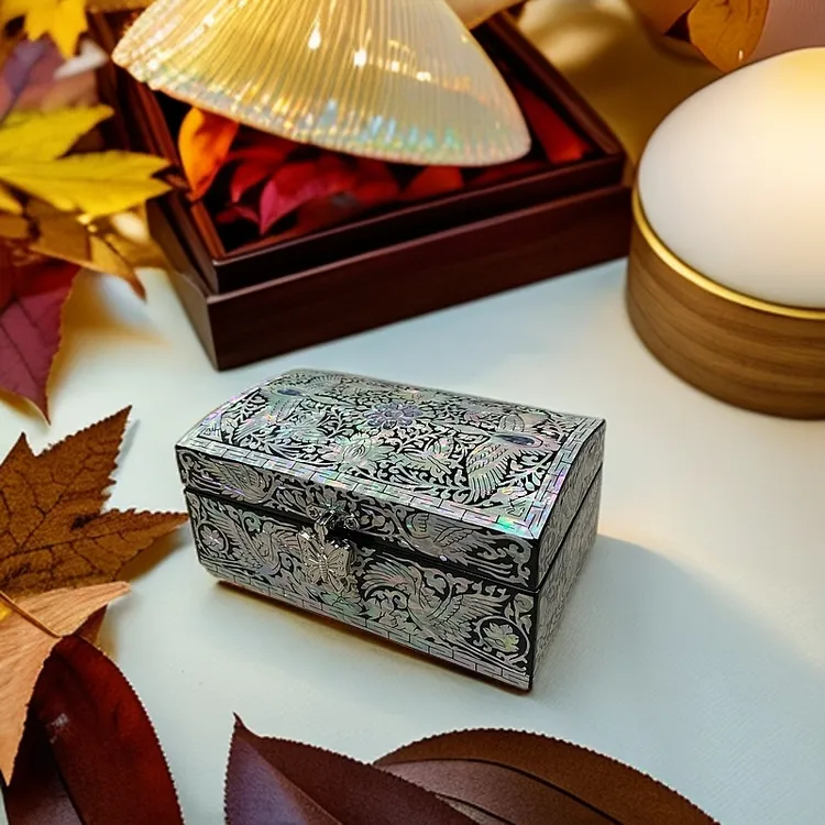 【逸翮拂霄】漆器满贝款螺钿首饰盒 ｛绮宝屋专属｝