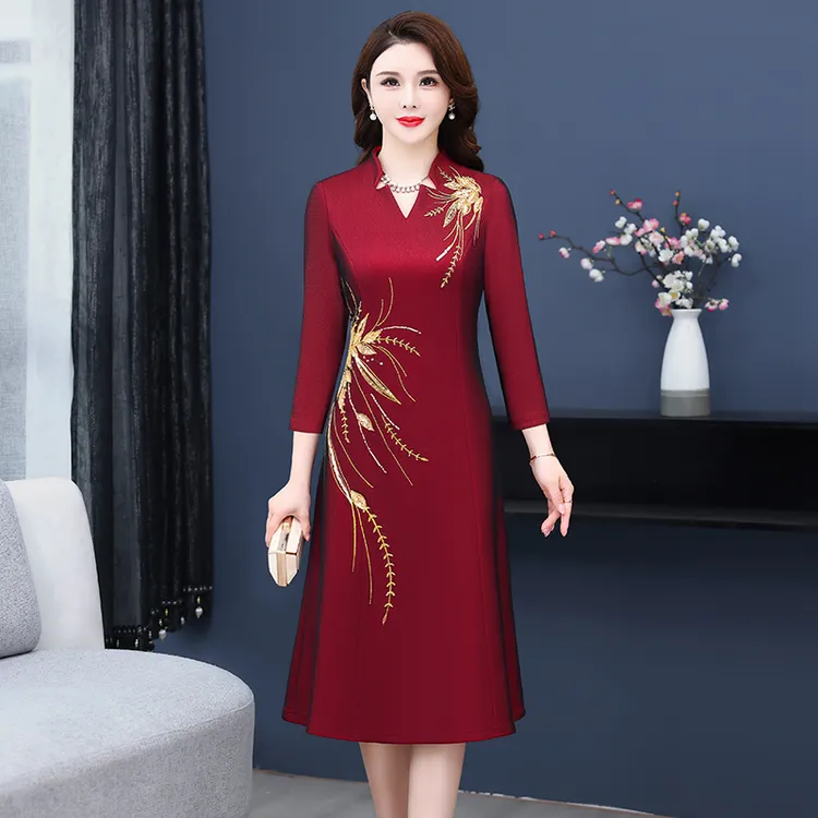 8692春秋季新款结婚礼服妈妈装连衣裙高端喜婆婆婚宴服过膝裙子