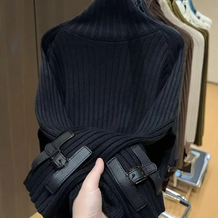 欧货2025秋冬季新款高领套头上衣宽松皮扣针织衫开叉中长款毛