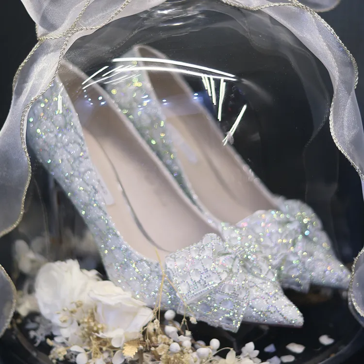 2024新款【满天星辰】轻奢浅口高跟鞋细跟宴会蝴蝶结烫钻尖头新娘婚