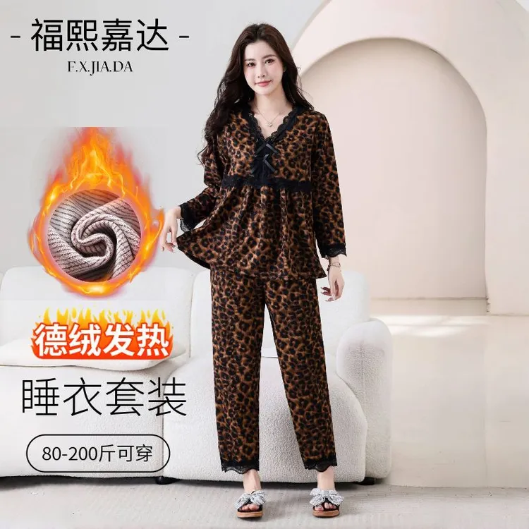 秋冬新款睡衣女v领性感蕾丝德绒保暖长袖家居服宽松大码外出套装