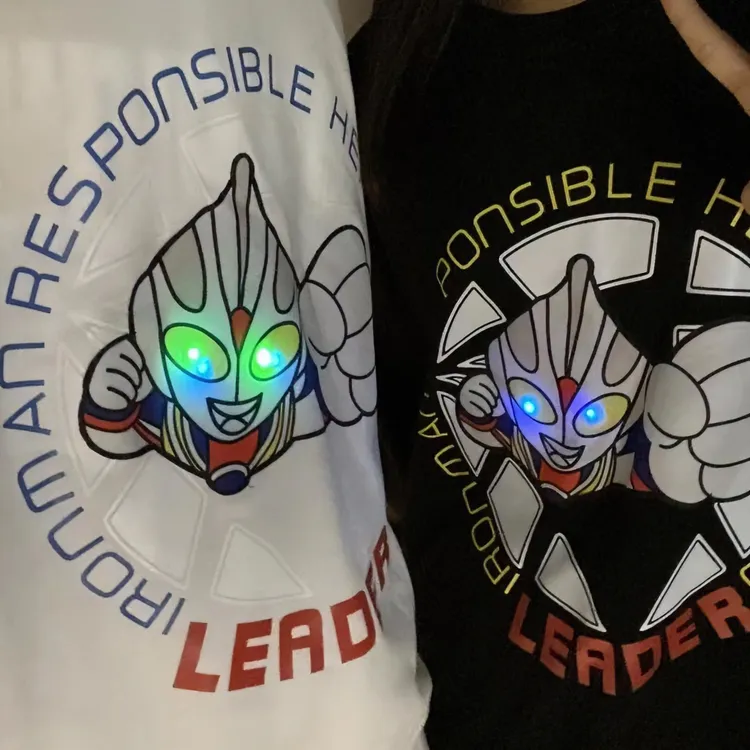 轻拍亮灯奥特曼卫衣春秋新款长袖圆领卫衣宽松休闲百搭情侣同款