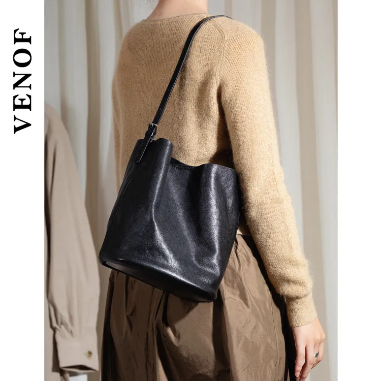 维洛芬黑色水桶包头层植鞣牛皮单肩斜挎大容量通勤包高质量水桶包