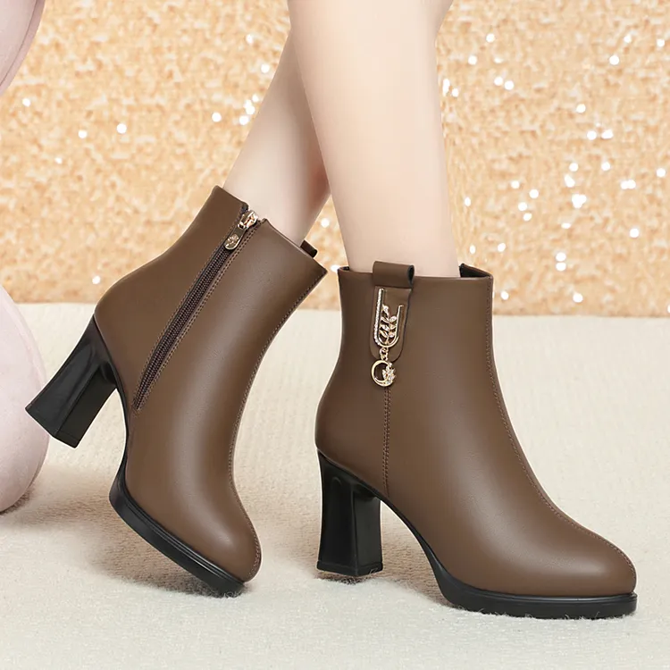 妈妈鞋秋冬季新款粗跟短靴加绒保暖中年女士靴子时尚百搭中跟女靴