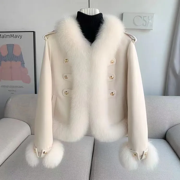 2024冬季新款宫廷风时尚洋气流行网红外套女小个子短款显瘦年轻