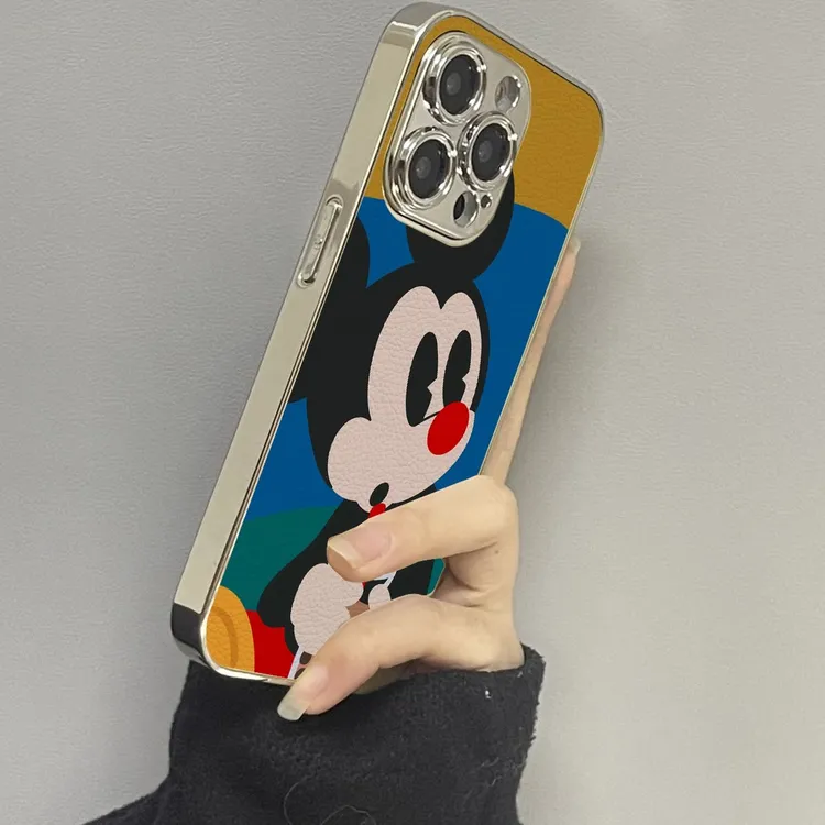 奶茶米奇适用苹果16promax手机壳iPhone15pro新款14防摔13皮质12