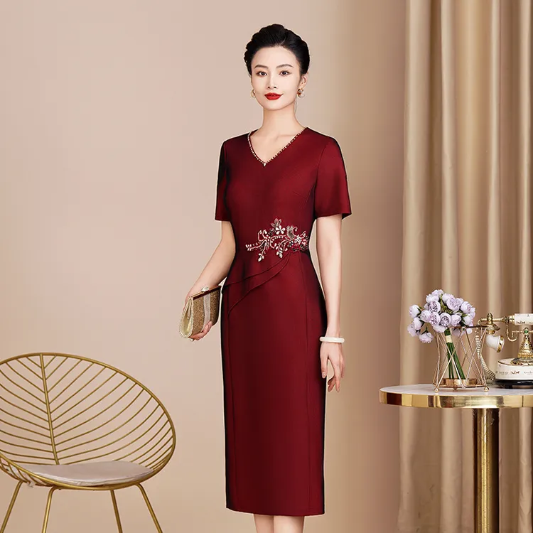 高档妈妈婚宴礼服气质喜婆婆旗袍丈母娘敬酒服收腰显瘦婚礼连衣裙