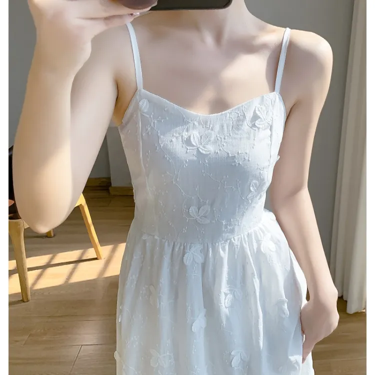中长款刺绣吊带裙子女士2025新款夏季时尚百搭气质收腰白色连衣裙