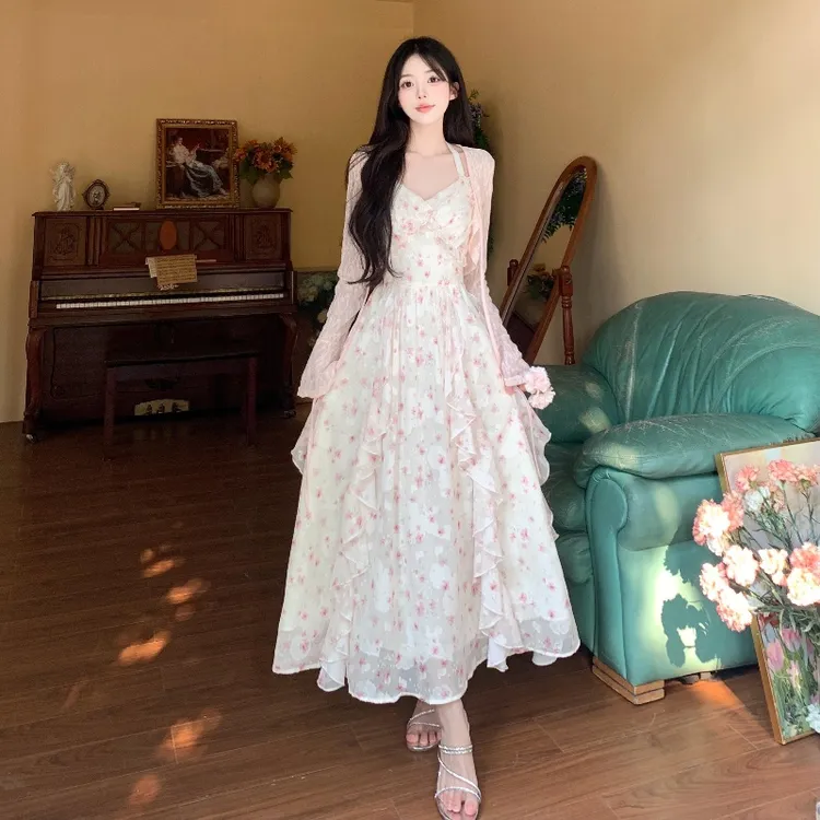 洋气荷叶边碎花吊带连衣裙女夏2025新款温柔风收腰显瘦甜美仙女裙
