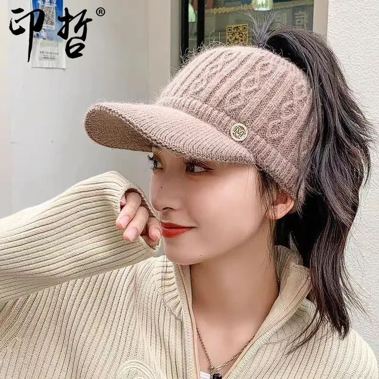 帽子女秋冬空顶毛线鸭舌帽少女时尚百搭漏马尾户外加绒保暖针织帽