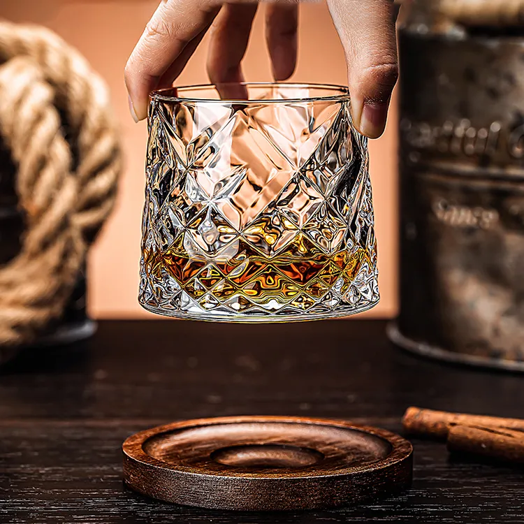 威士忌洋酒杯水晶玻璃家用水杯个性旋转酒杯不倒翁创意旋转杯欧式