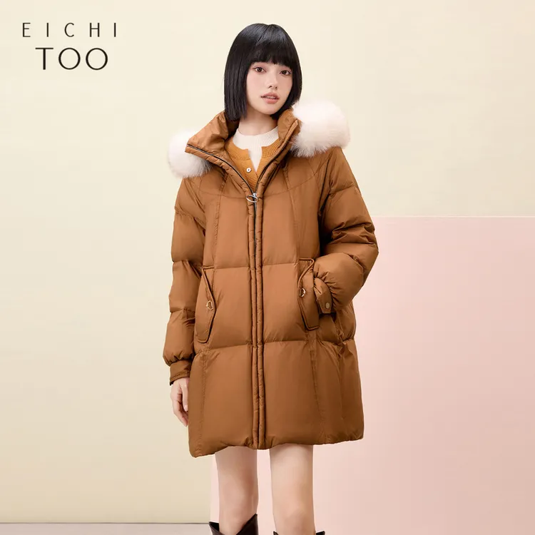 A爱居兔女冬季新款可脱卸毛领时尚羽绒外套EWRAJ4P036A