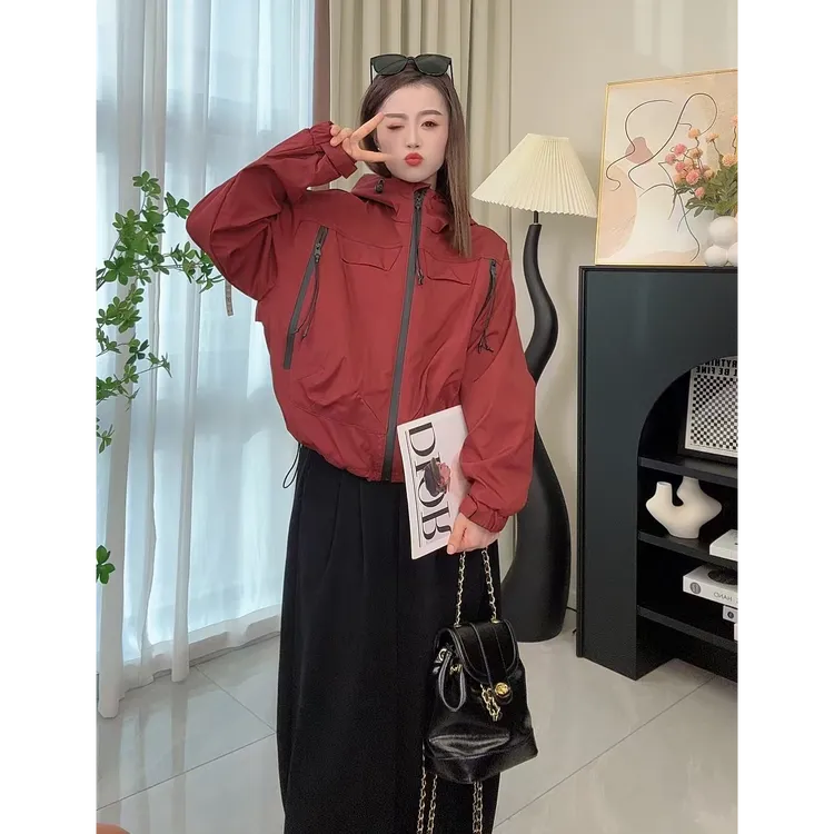 2025春秋新款时尚防风短款连帽风衣工装冲锋衣韩版休闲外套女