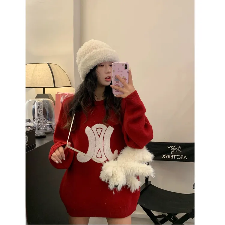 法式小香风宽松加厚慵懒风秋冬新款新年氛围感时尚红色潮牌毛衣女