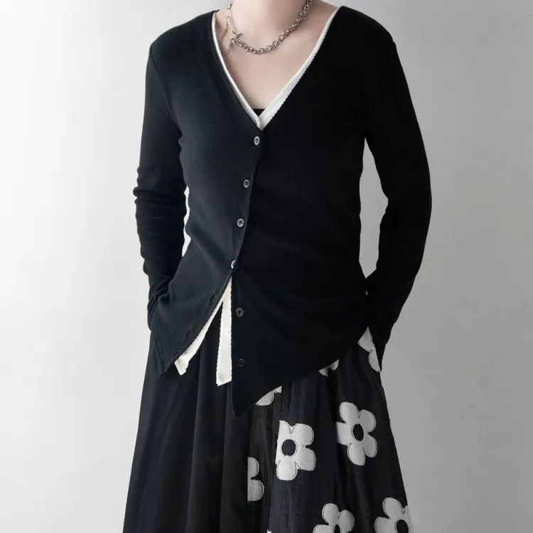 GFW/秋季高弹螺纹针织假两件开衫多种穿法黑白拼接大码显瘦上衣女