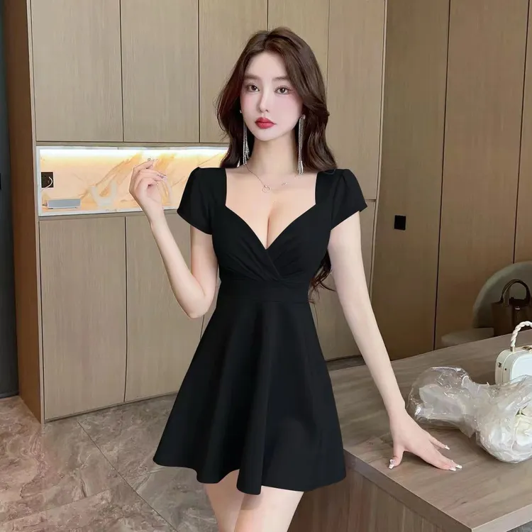 2025年连衣裙女气质性感V领低胸夜场上班衣服足疗技师工作服a字裙