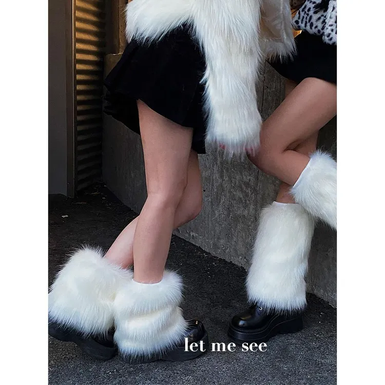 LET ME SEE 辣妹毛绒袜套jk原宿仿皮草纯白色护腿套堆堆