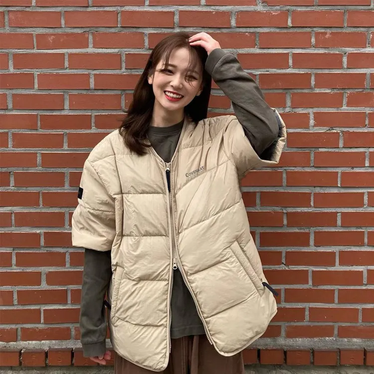 反季韩国情侣短袖羽绒服女2025年冬季新款轻薄半袖马甲白鸭绒外套