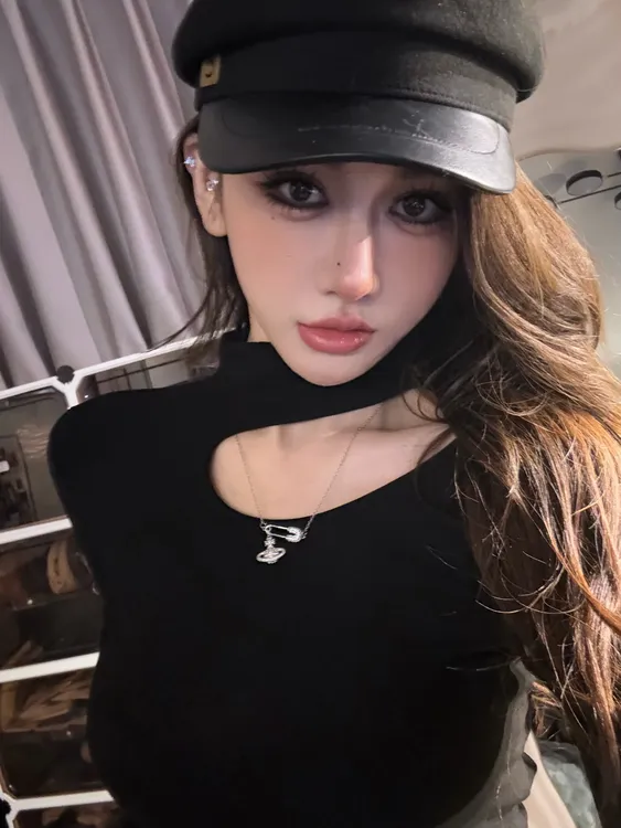 露肩上衣女磨毛打底衫设计名媛风气质内搭T恤半高领