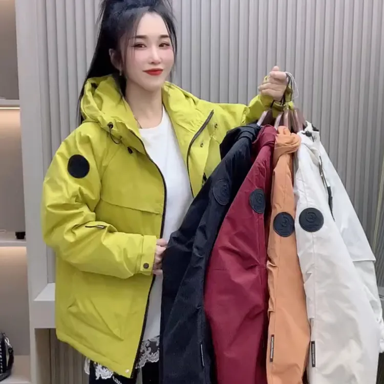 欧货加棉连帽冲锋衣2024秋冬新款时尚双兜休闲工装加厚网红外套爆