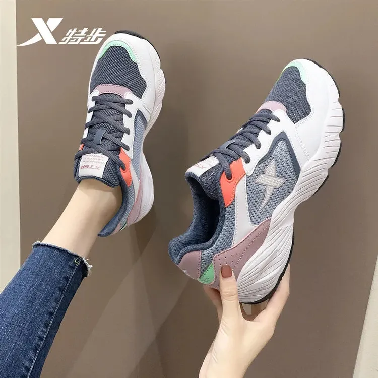 特步女鞋跑步鞋女官方正品休闲老爹鞋子女款冬季网面透气运动鞋女