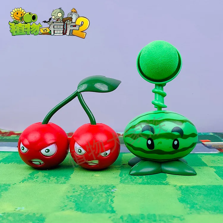 植物大家族大战僵尸的玩具樱桃炸弹西瓜投手射手未来铁桶路障僵尸