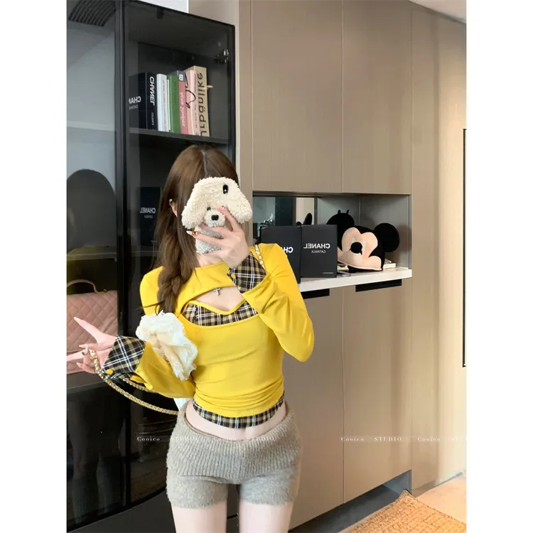 冬季新款纯欲风围巾领镂空假两件格纹带胸垫褶皱设计感修身上衣