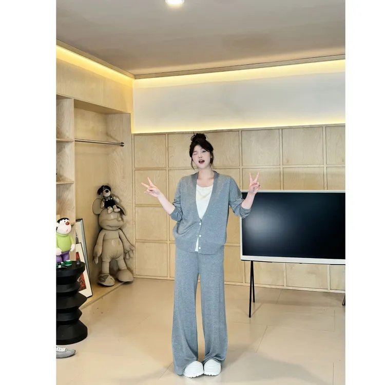 晶咕【伯爵暖茶】撞色假两件针织上衣+全松紧高腰直筒阔腿裤