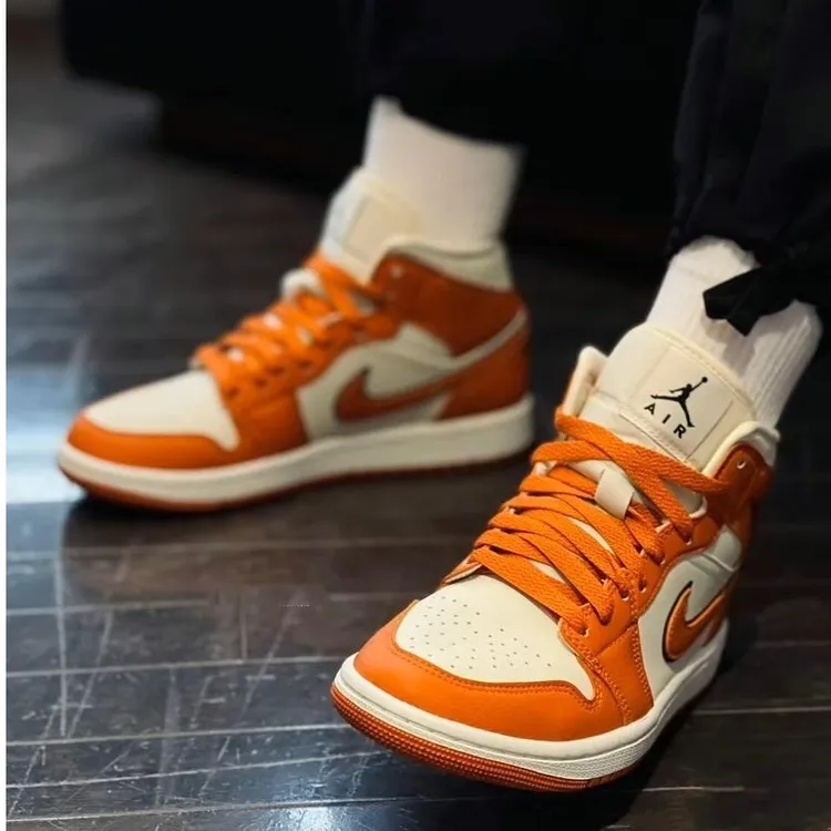耐克复古篮球鞋女款时尚百搭情侣air jordan1鞋服低帮aj1鞋子
