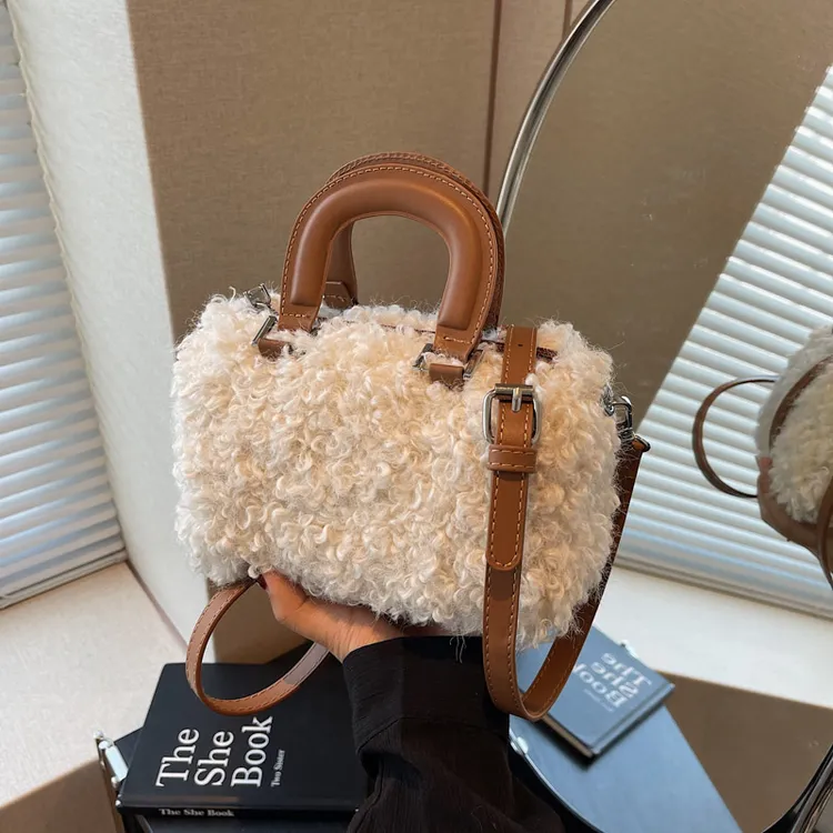 手拎秋冬季毛毛包包女2025新款时尚洋气单肩包韩版小众潮流斜挎包