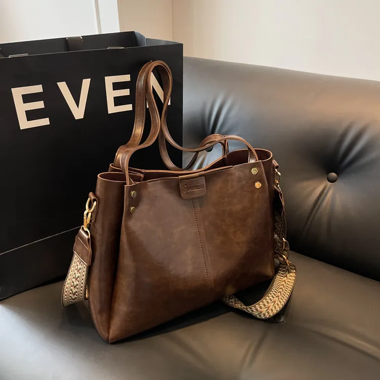 大容量托特包包女秋冬时尚复古单肩包宽带斜挎包大学生上课通勤包