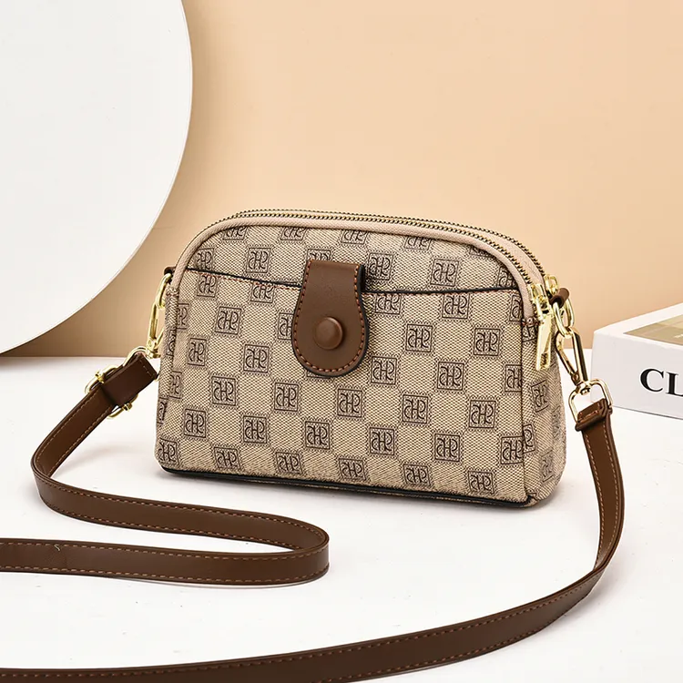 冬季小方包女斜挎包2025新款时尚手机包洋气单肩包女士印花小包包