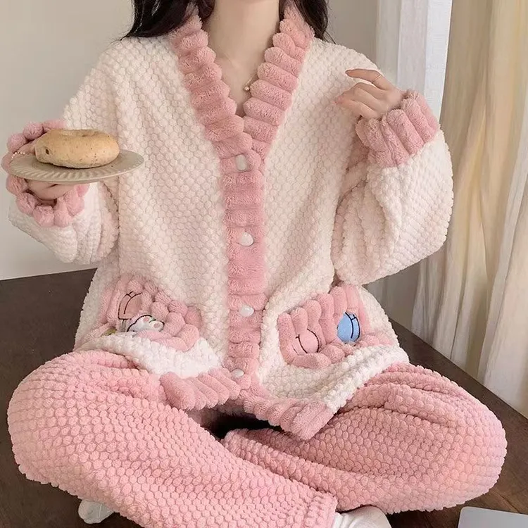 X新款珊瑚绒睡衣秋冬季女士甜美保暖宽松家居服开衫套装可外穿
