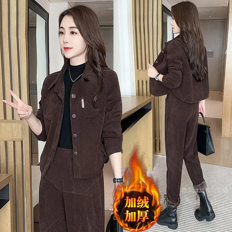 加绒加厚休闲套装女2025年冬季新款妈妈装时尚减龄外套裤子两件套