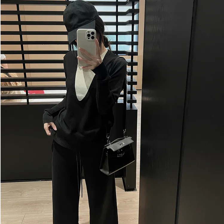 春季季辣妹长袖T恤女2025新款纯欲风修身显瘦内搭黑色上衣设计感