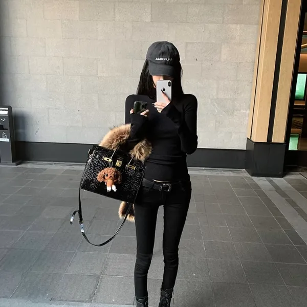 新款高级感修身显瘦纯欲风打底衫T恤女秋冬内搭长袖上衣辣妹短款