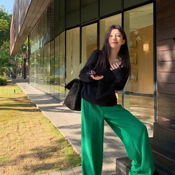 软糯针织毛衣女春季新款慵懒风高级感宽松V领百搭显瘦打底衫上衣