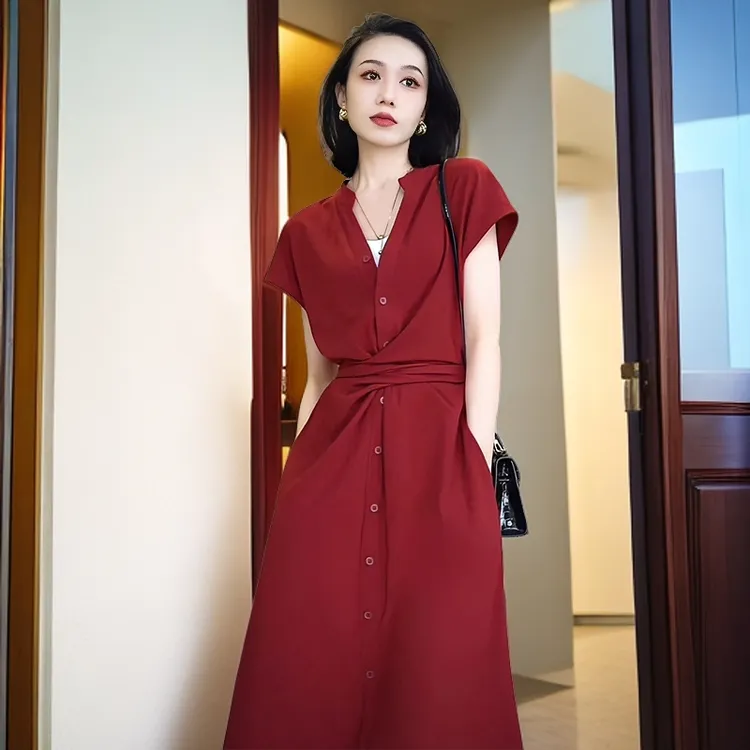 高级感气质V领显瘦女装连衣裙2024夏新款法式复古轻熟风小众长裙