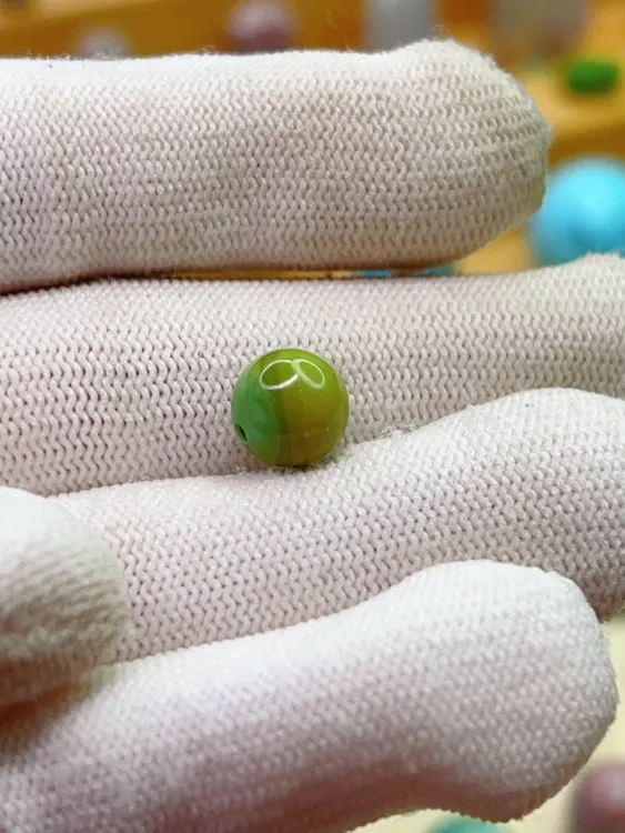 原矿特色绿松石圆珠