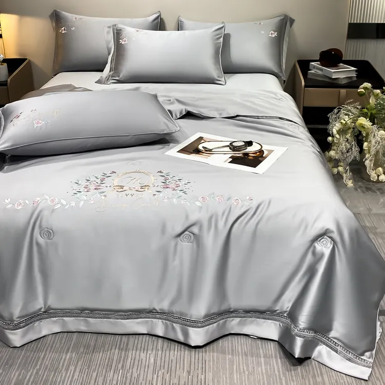新款高档绣花薄款丝滑凉感夏凉被四件套轻奢夏被三件套机洗空调被