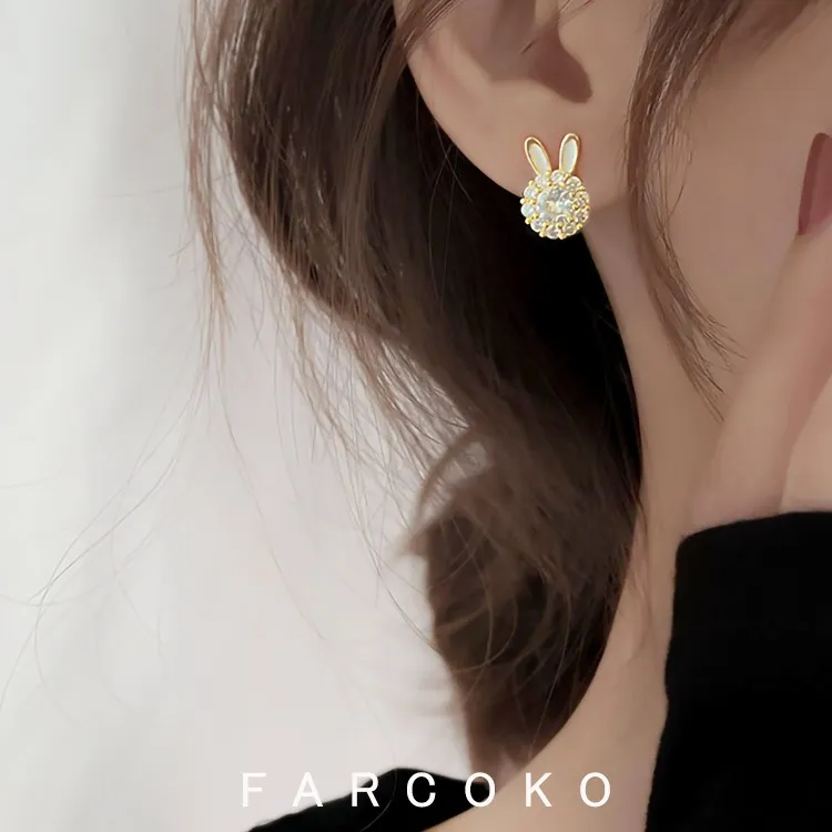 法蔻耳钉女转运兔子轻奢小众高级感生日情人节礼物送女友