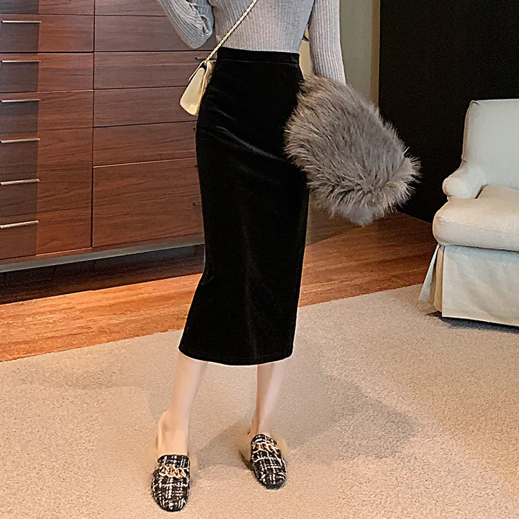 金丝绒半身裙女小个子包臀裙春秋2025新款高腰开叉复古显瘦一步裙