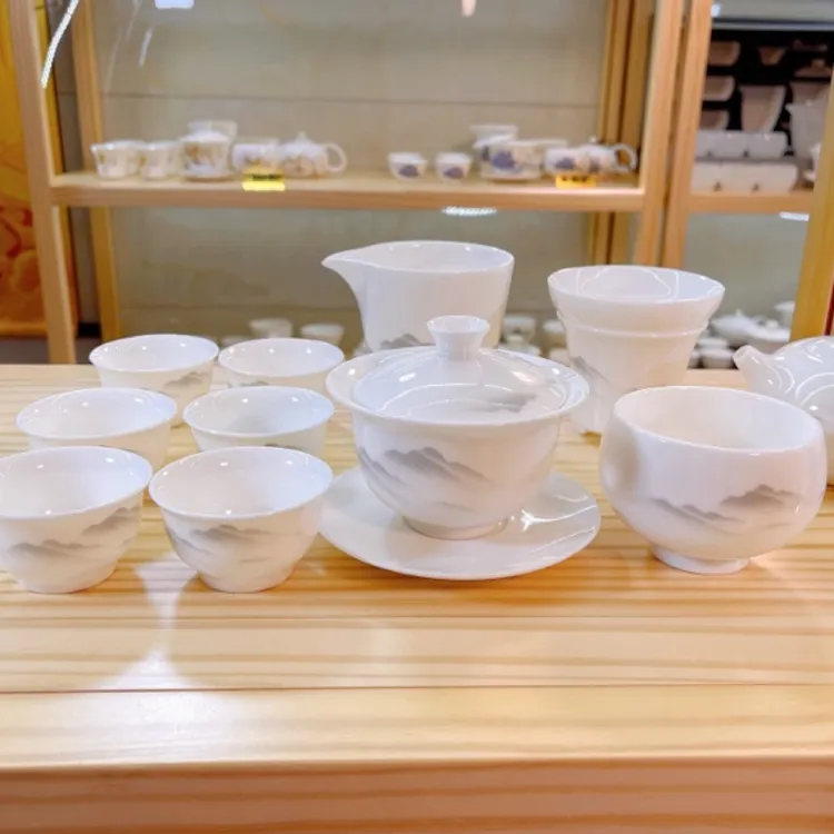 中国白羊脂玉瓷群山套组11头
