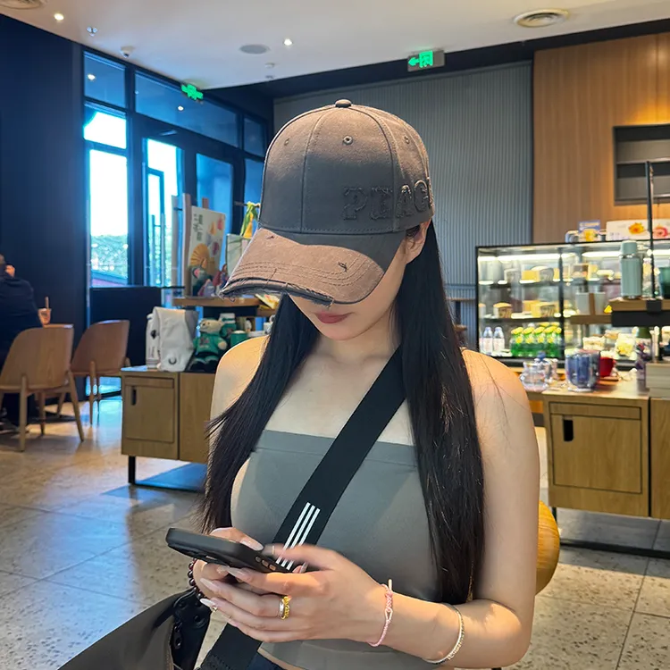 大头围百搭棒球帽破洞做旧ins韩版时尚街头休闲网红鸭舌帽显脸小