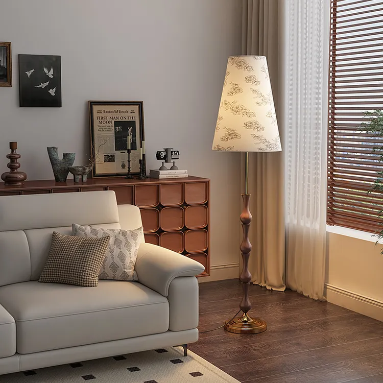 2025新中式客厅沙发落地灯法式轻奢美式氛围灯侘寂风卧室床头灯