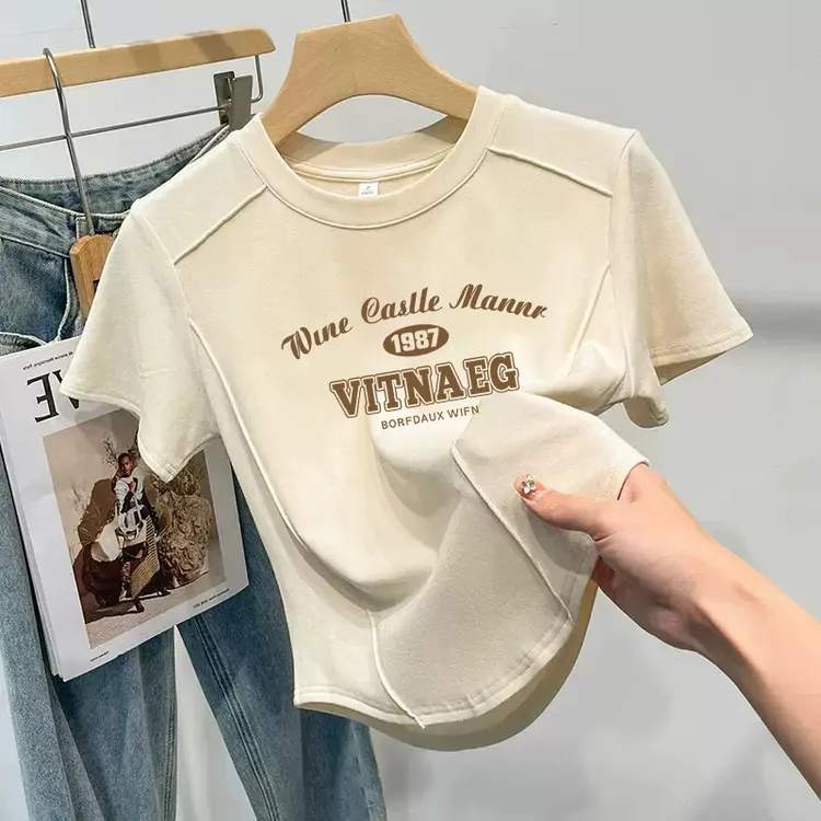 大码胖mm短袖t恤女夏季复古时尚显瘦遮肚子设计感ins修身正肩上衣